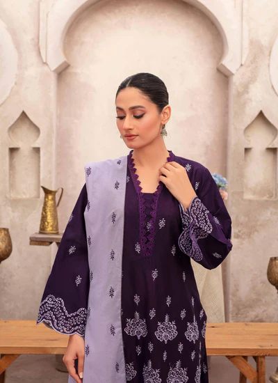 Fabric Close-Up – Purple Embroidered Lawn Tabeer Collection Vol 5